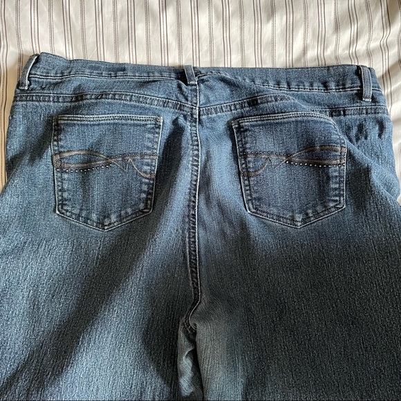 Women’s Gloria Vanderbilt ‘Alana’ Straight Leg Jeans - Dark Blue Jean - Plus - Picture 6 of 14